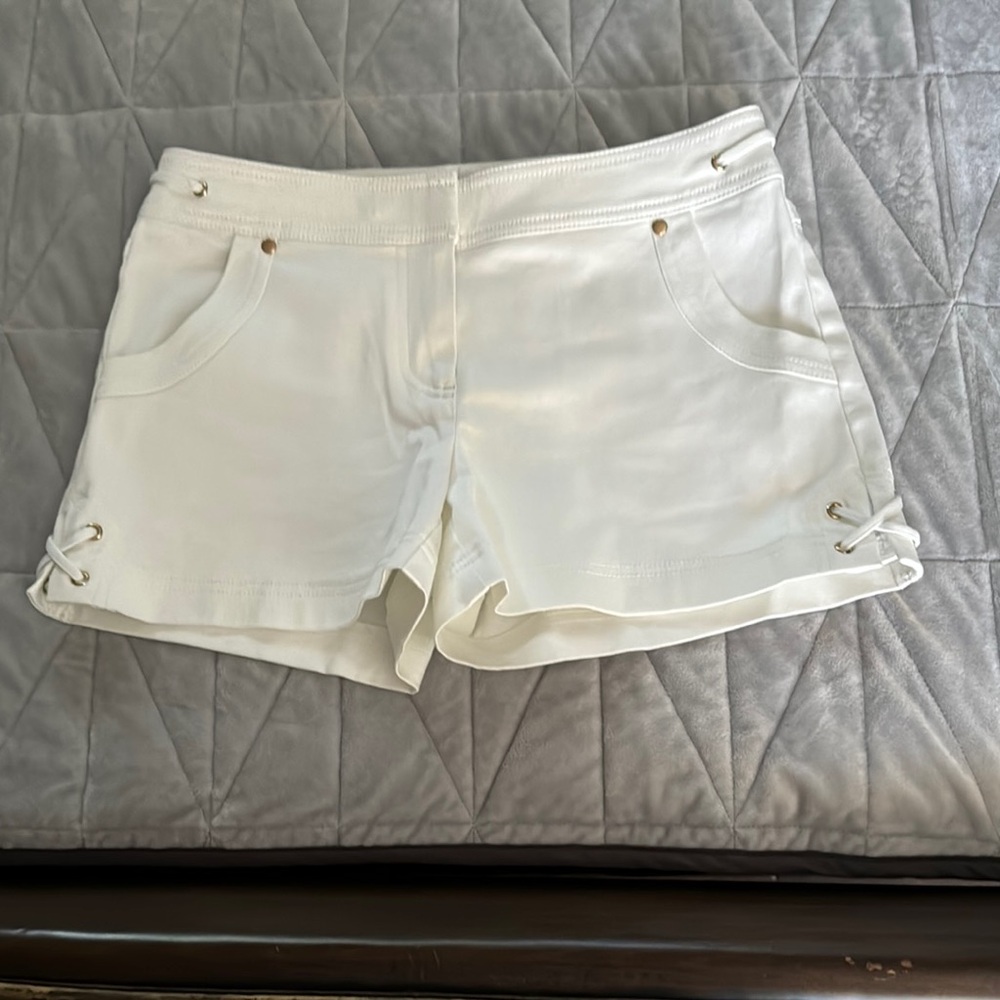 Acne studio Women's White Shorts cache size 2
